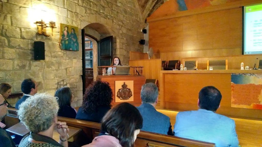 La Reial Academia de Farmacia organiza una sesión pública sobre Productos Sanitarios 1 Reial Academia de Farmacia. Sesión de Productos Sanitarios a cargo de Carmen Abad (AEMPS).